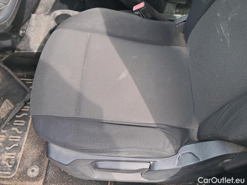  Citroen  Berlingo CITROEN  / 2018 / 4P / combi Talla M BlueHDi 100 LIVE (AC) #15