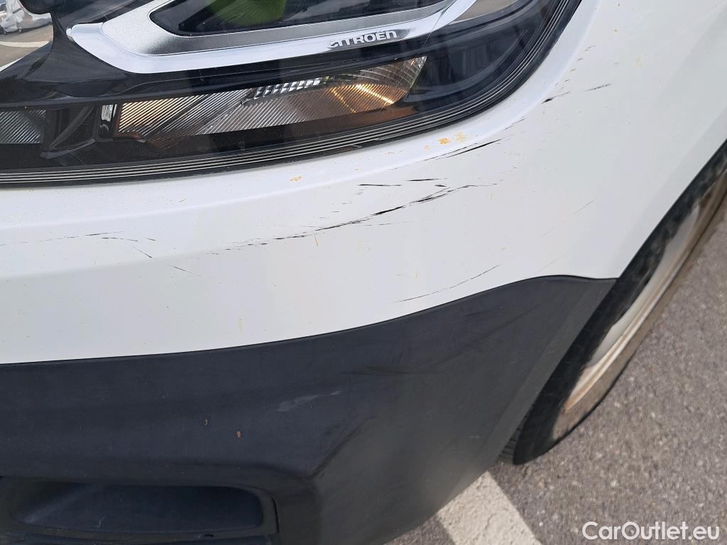  Citroen  Berlingo CITROEN  / 2018 / 4P / combi Talla M BlueHDi 100 LIVE (AC) #20