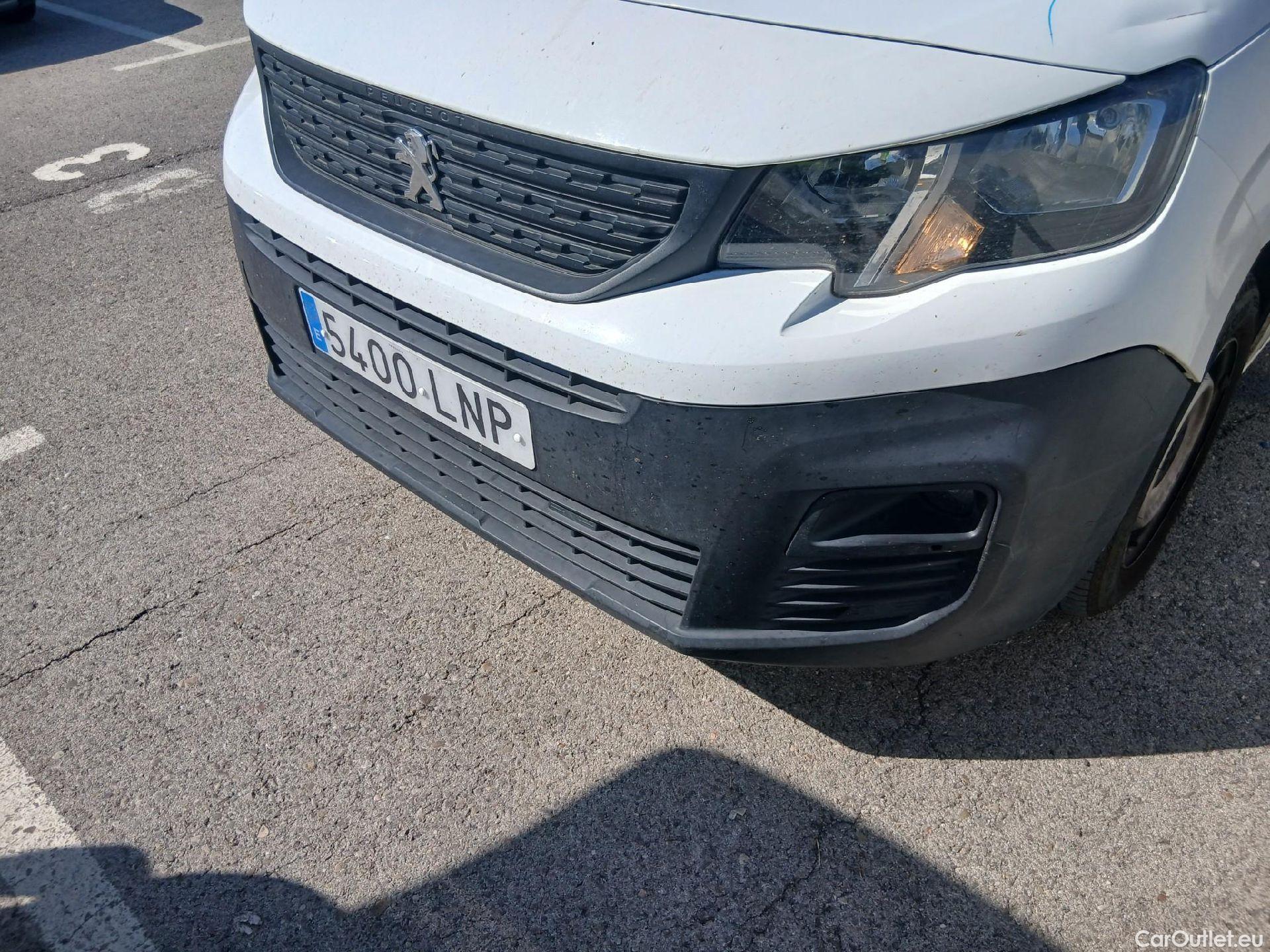  Peugeot  Partner PEUGEOT  / 2018 / 3P / furgón derivado de turismo Pro Standard 600kg BlueHDi 73kW (AC) #5