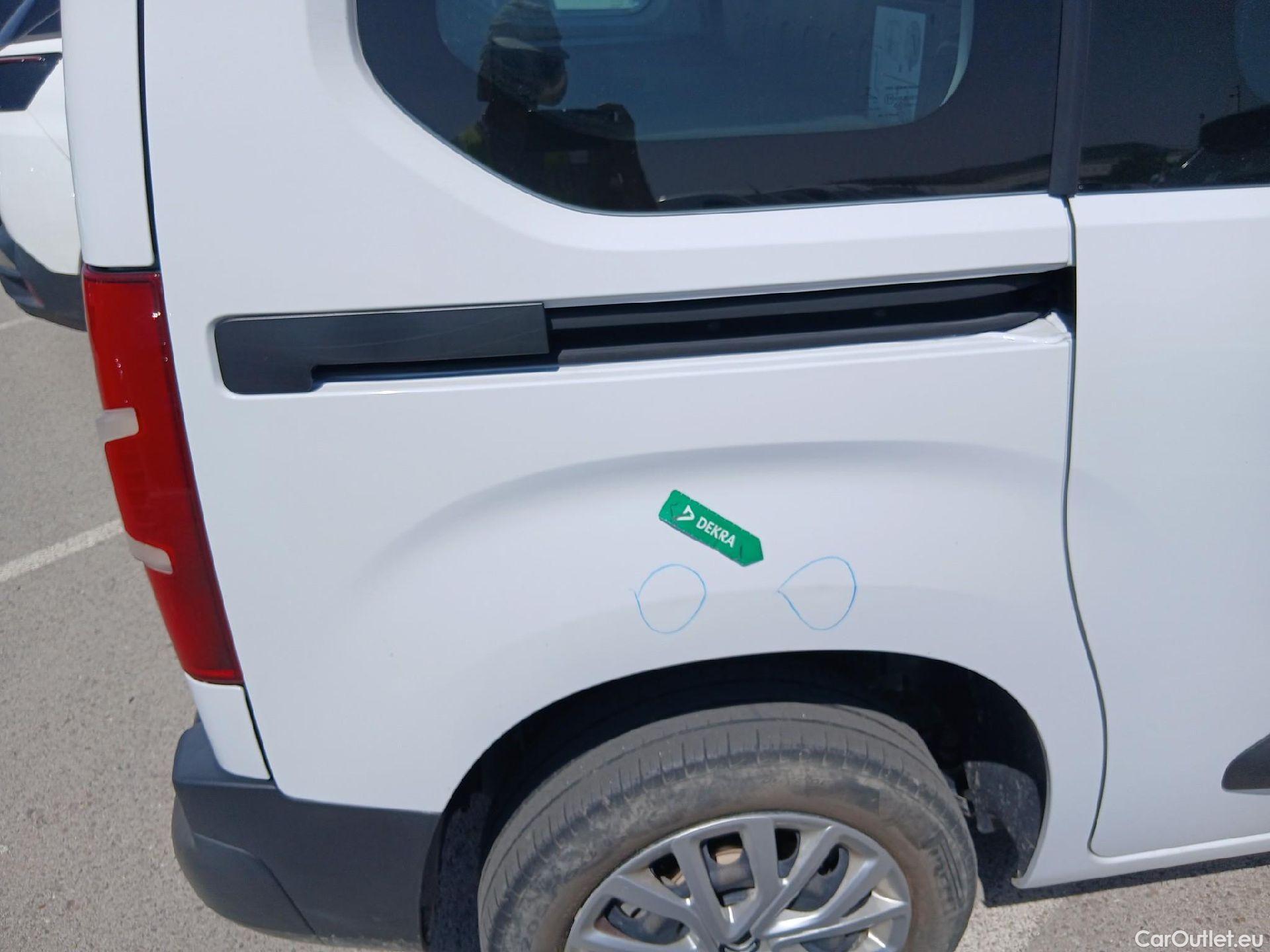  Citroen  Berlingo CITROEN  / 2018 / 4P / combi Talla M BlueHDi 100 S&S LIVE PACK BUSINE #25