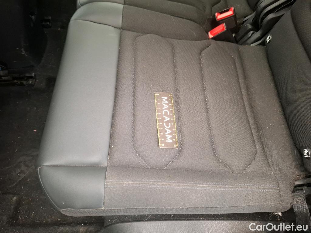  Citroen  C5 Aircross CITROEN  / 2022 / 5P / SUV BlueHDi 130 S&S EAT8 Feel #5