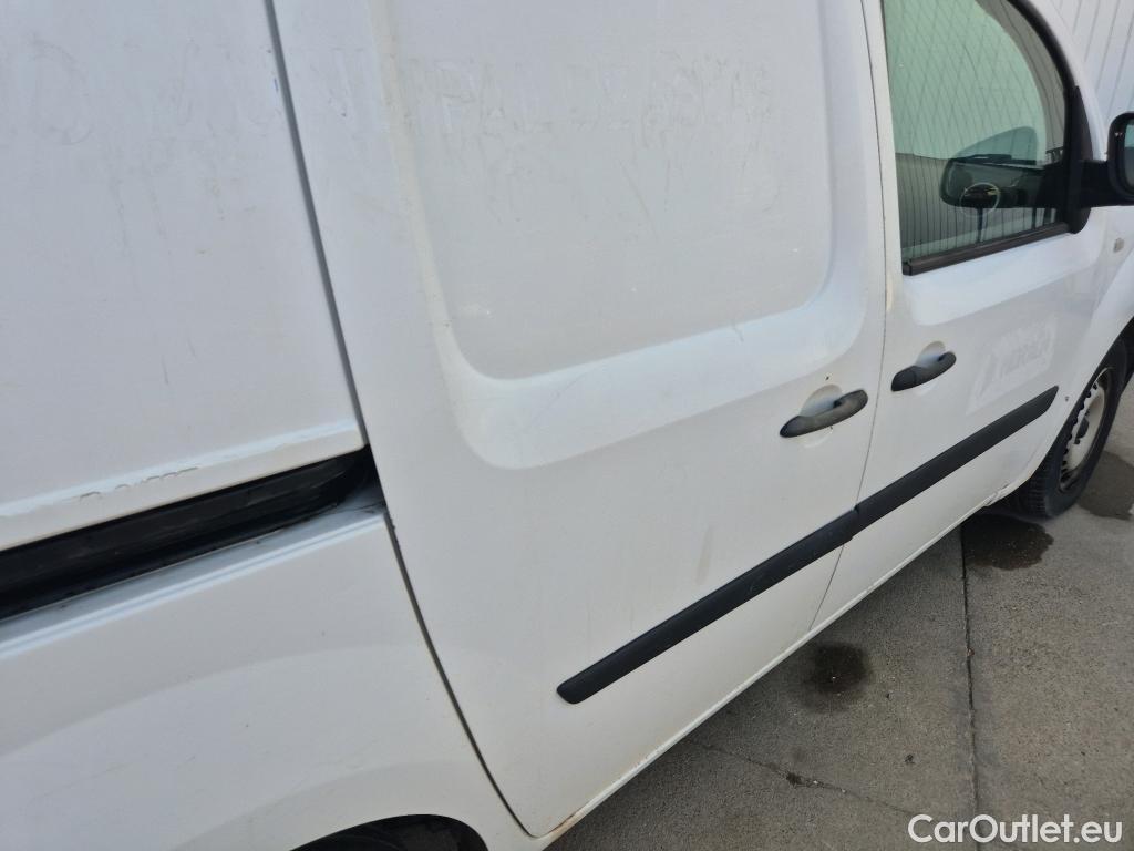  Renault  Kangoo RENAULT  Furgón/2013/3P/furgón derivado de turismo Profesional dCi 66kW (90CV) Euro 6 #68