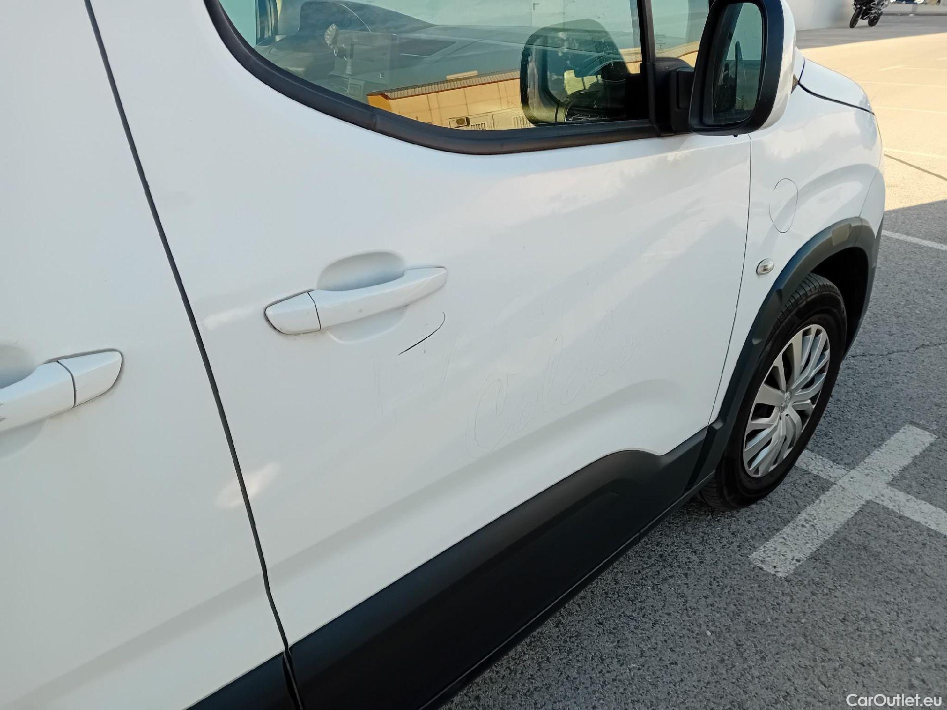 Peugeot  RIFTER PEUGEOT  / 2018 / 4P / combi Active Standard BlueHDi 73kW (IND) #24