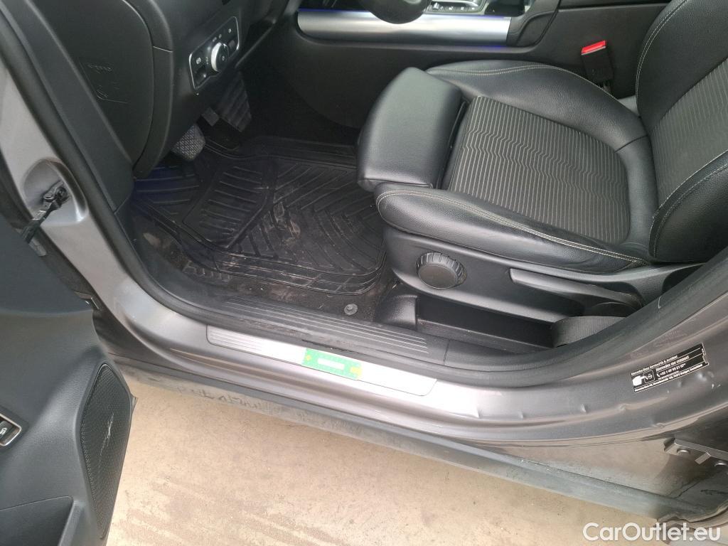  Mercedes  GLA MERCEDES-BENZ  / 2020 / 5P / SUV 2.0  200 D PROGRESSIVE LINE DCT #39