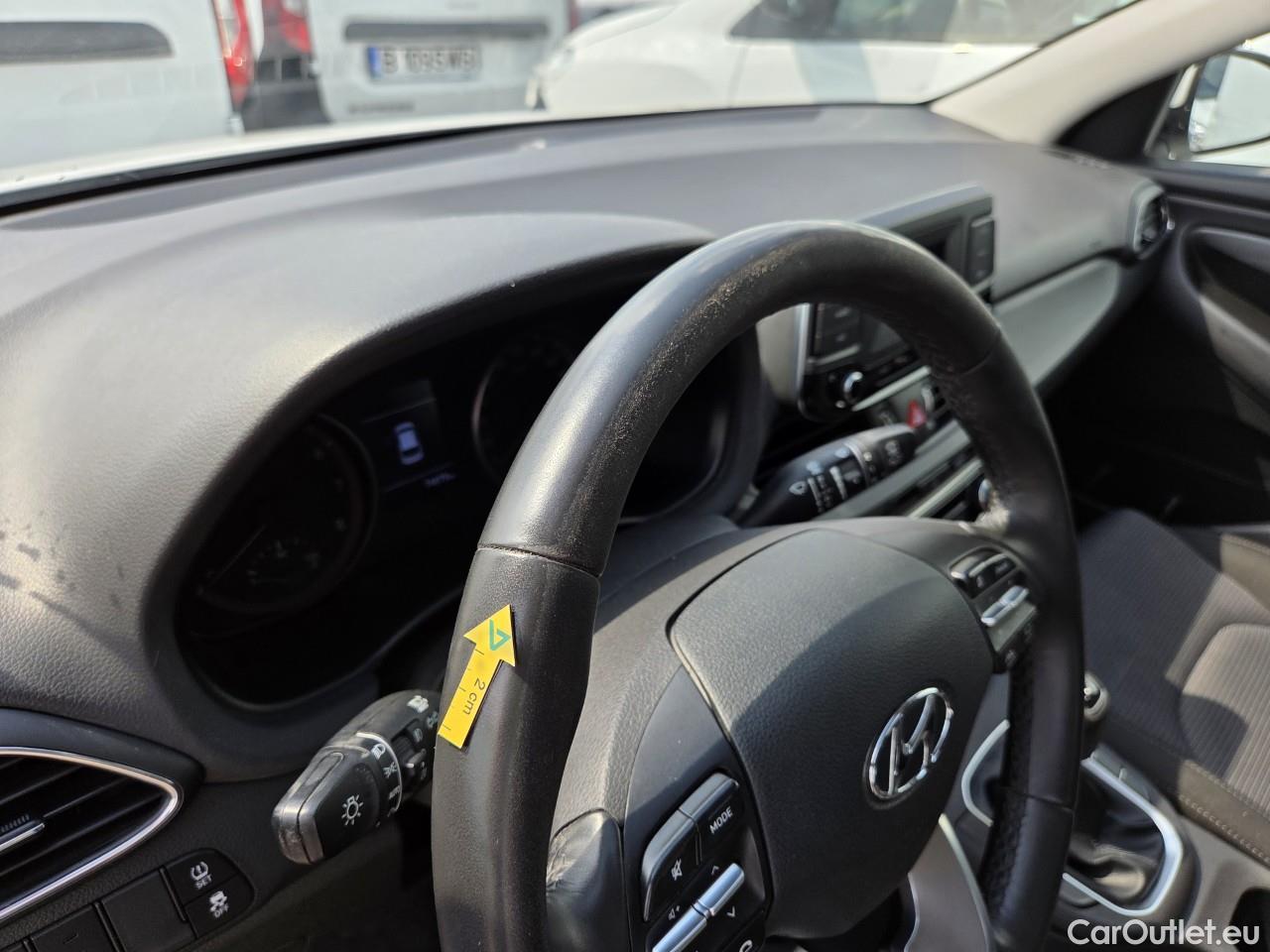  Hyundai  i30 1.5 110CP Comfort #49