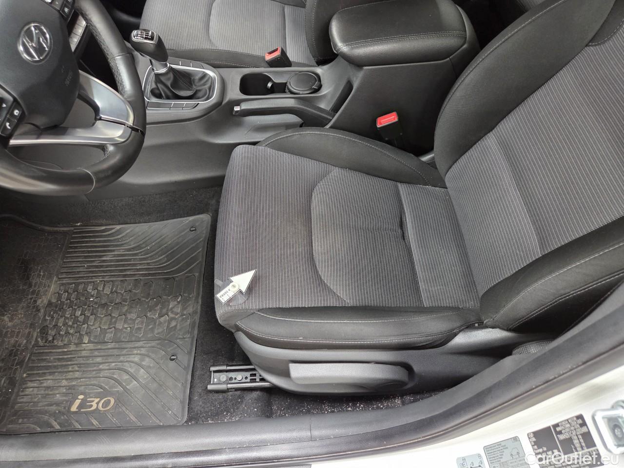  Hyundai  i30 1.5 110CP Comfort #39