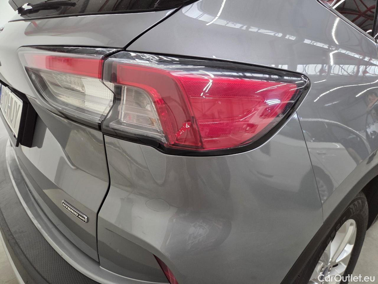  Ford  Kuga 2.5 Duratec FHEV 190CP TitaniumX CVT AWD #54