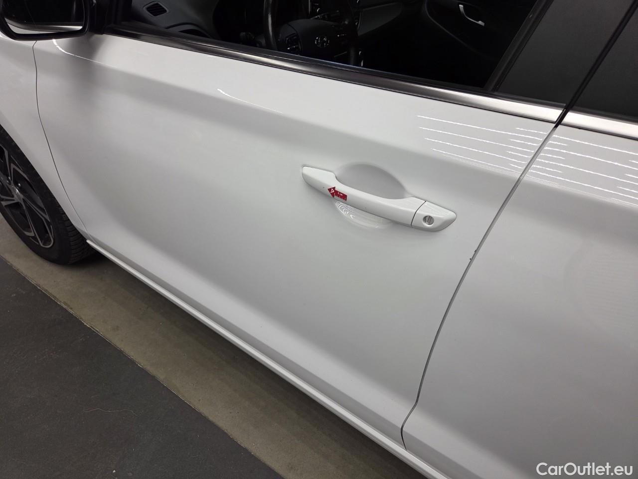  Hyundai  i30 1.5 110CP Highway #5
