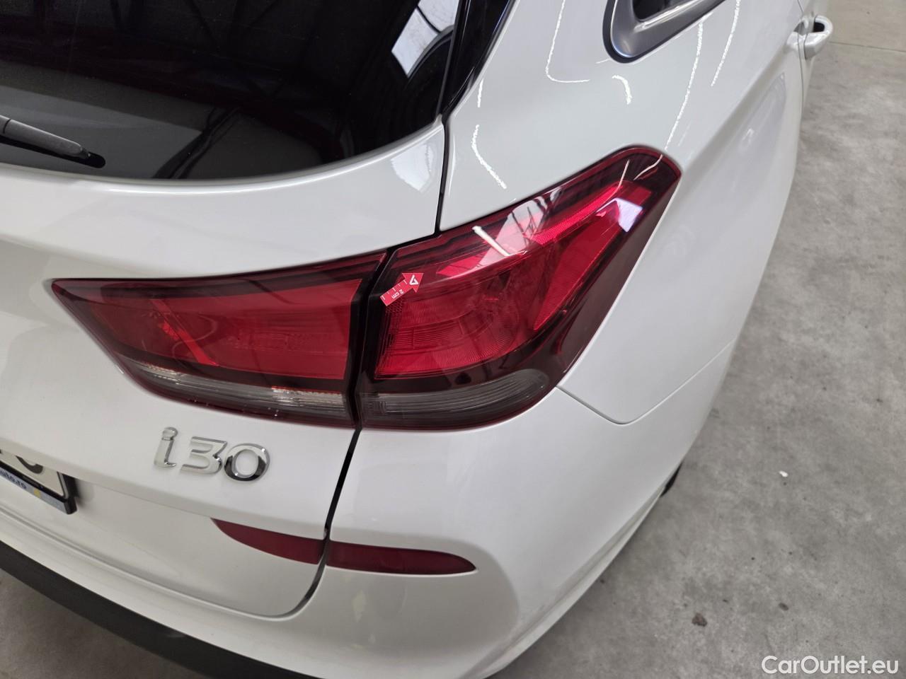  Hyundai  i30 1.5 110CP Highway #33