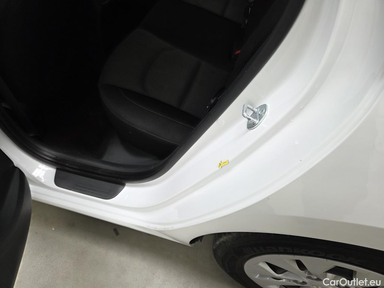  Hyundai  i30 1.5 110CP Comfort #36