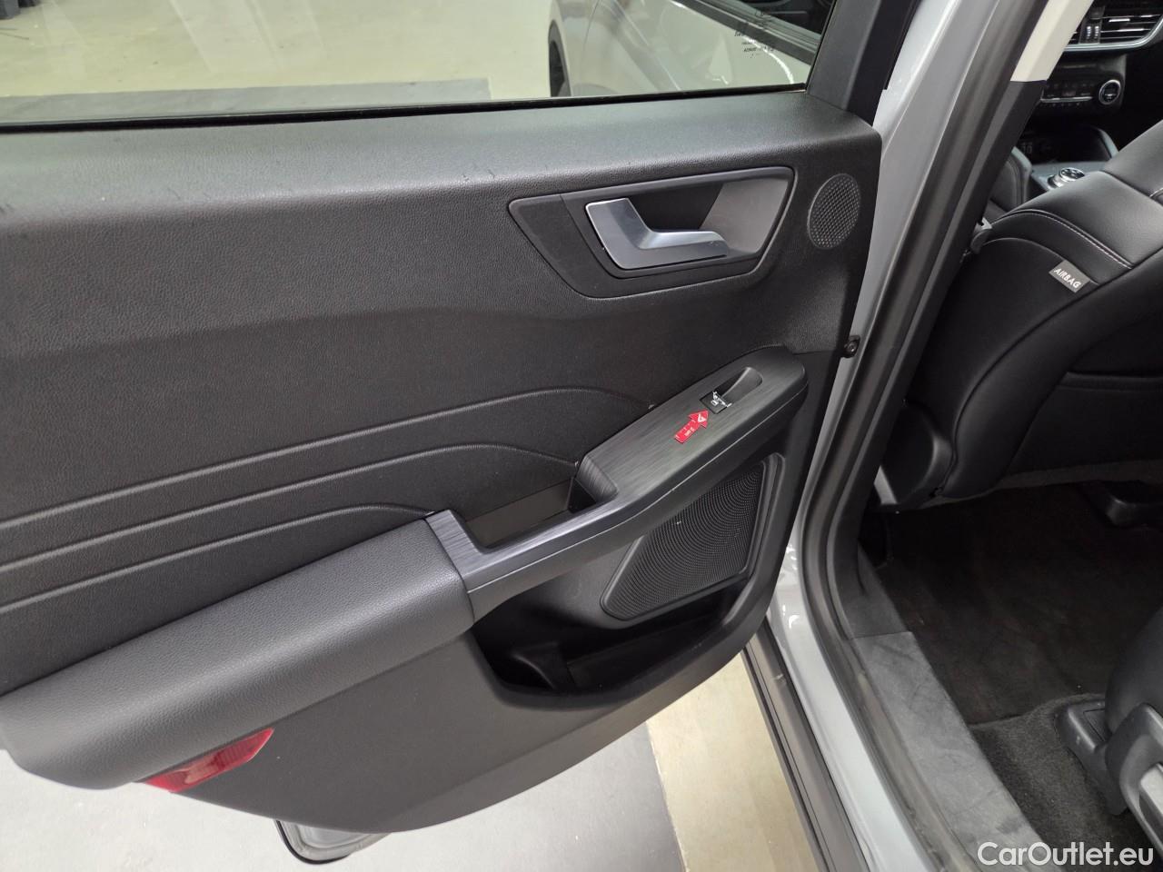  Ford  Kuga 2.5 Duratec FHEV 190CP TitaniumX CVT AWD #94