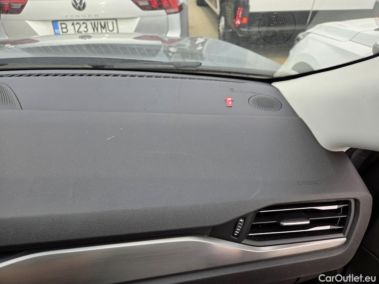  Ford  Kuga 2.5 Duratec FHEV 190CP TitaniumX CVT AWD #116