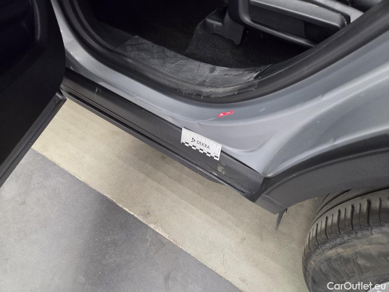  Ford  Kuga 2.5 Duratec FHEV 190CP TitaniumX CVT AWD #69