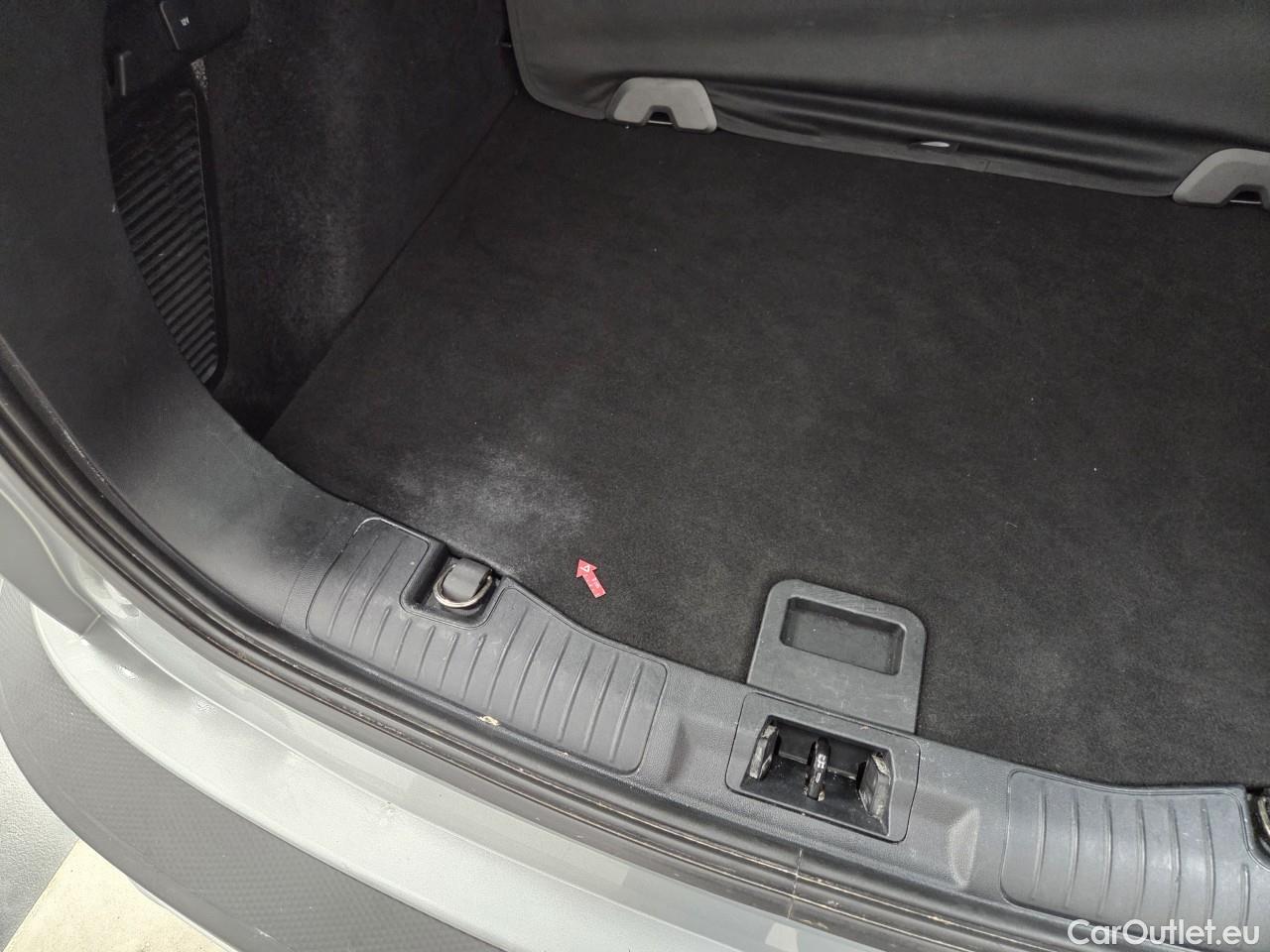  Ford  Kuga 2.5 Duratec FHEV 190CP TitaniumX CVT AWD #112