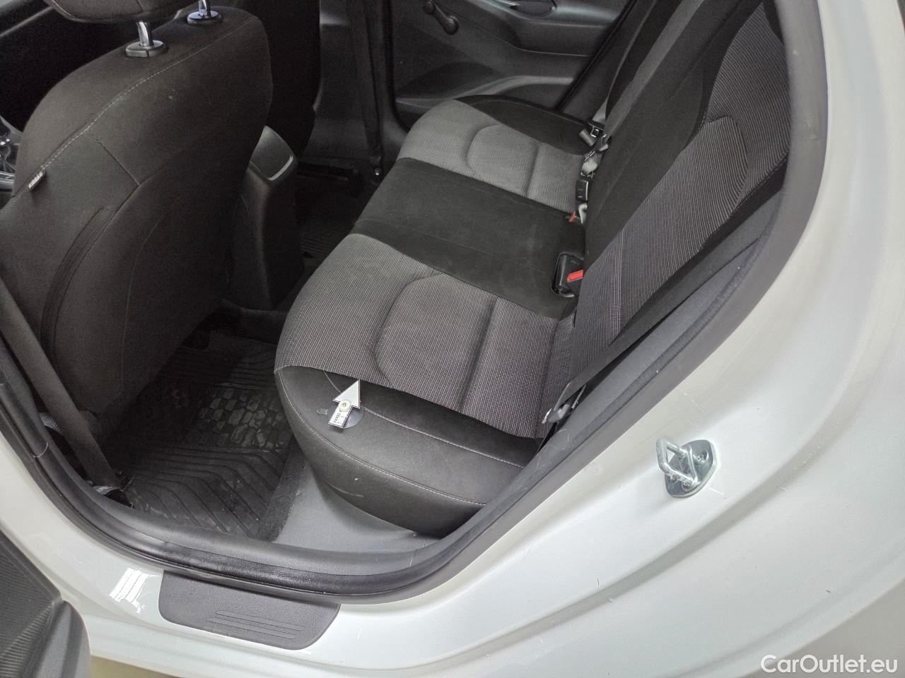  Hyundai  i30 1.5 110CP Comfort #46