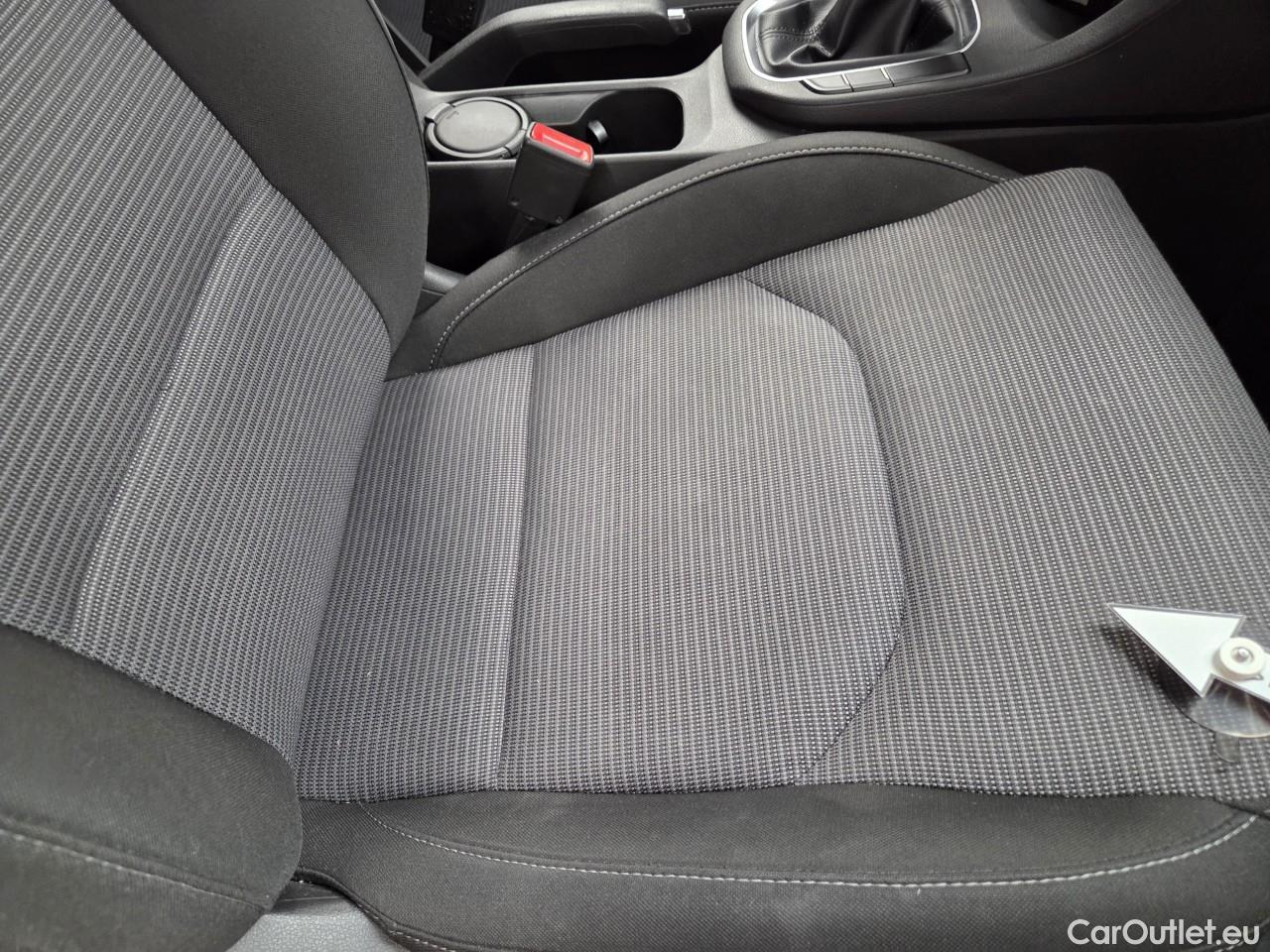  Hyundai  i30 1.5 110CP Comfort #44