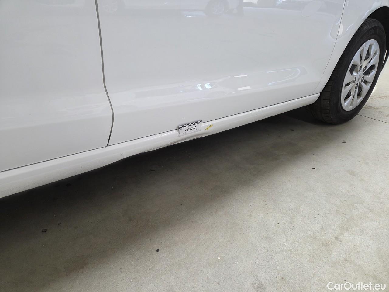  Hyundai  i30 1.5 110CP Comfort #14