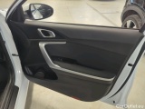  KIA  Cee'd KIA  SW 1.5 T-GDI 160KM 6MT M 5d #24