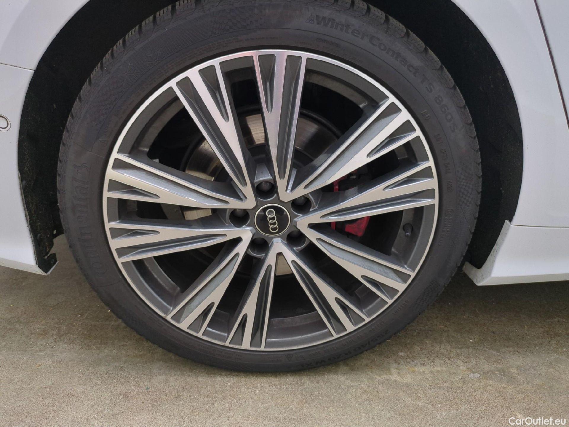  Audi  A6 AUDI  Avant / 2018 / 5P / Break 55 TFSI e quattro S tronic 7 Compétition #18