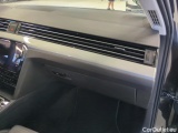  Volkswagen  Passat Volkswagen  Variant 1.5 TSI EVO 150 KM 6 biegów Business 5d #31