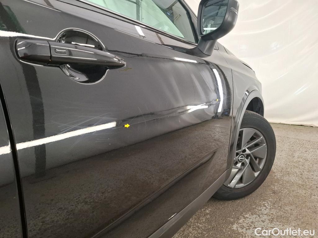  Nissan  Qashqai NISSAN  / 2021 / 5P / Crossover 1.3 MHEV 158ch Xtronic Business Edition CD LOT700 #1