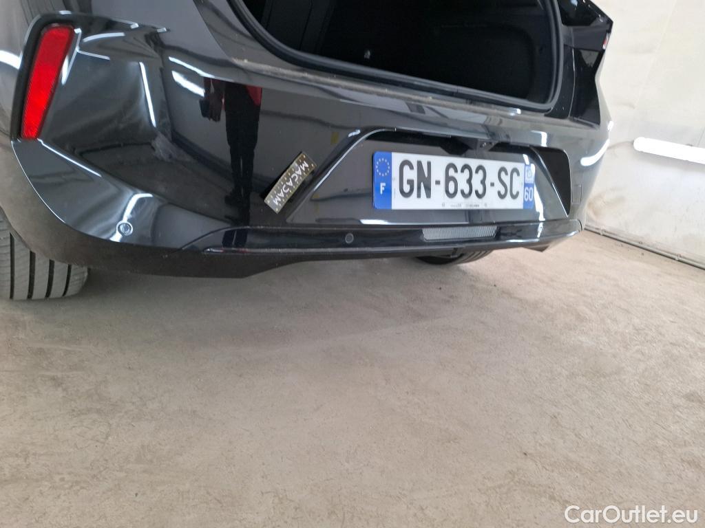  Opel  Astra  Berline 5-pt. GS Line 1.2 Turbo 130CV BVM6 6E #1