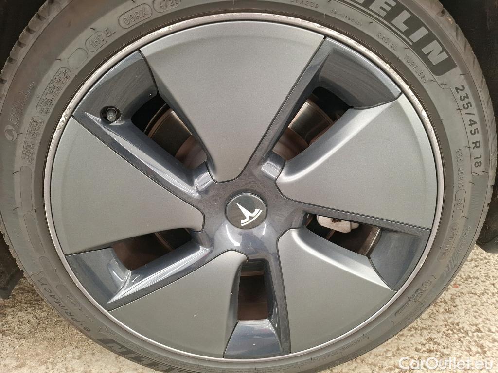  Tesla  Model 3 TESLA  / 2018 / 4P / Berline Autonomie Standard Plus RWD #41