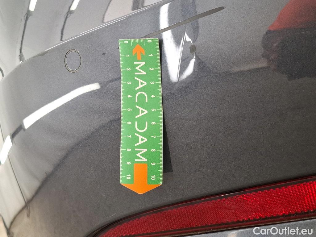  Tesla  Model 3 TESLA  / 2018 / 4P / Berline Autonomie Standard Plus RWD #18