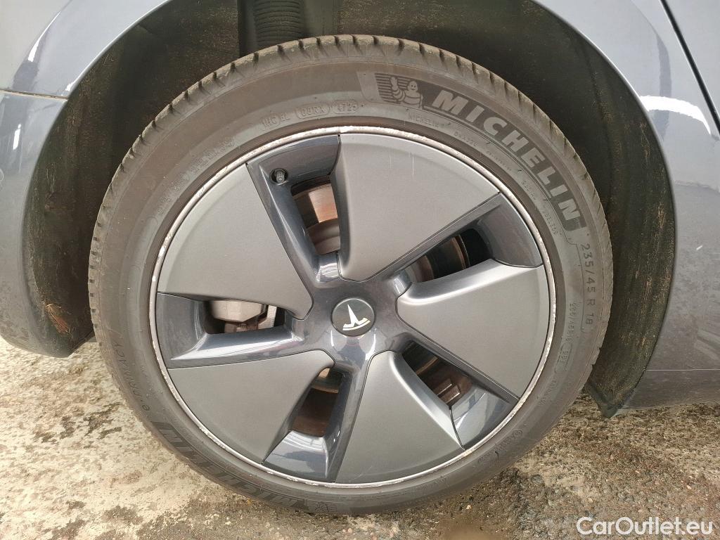  Tesla  Model 3 TESLA  / 2018 / 4P / Berline Autonomie Standard Plus RWD #28