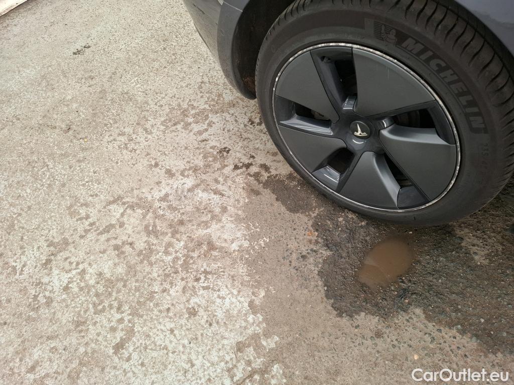  Tesla  Model 3 TESLA  / 2018 / 4P / Berline Autonomie Standard Plus RWD #27