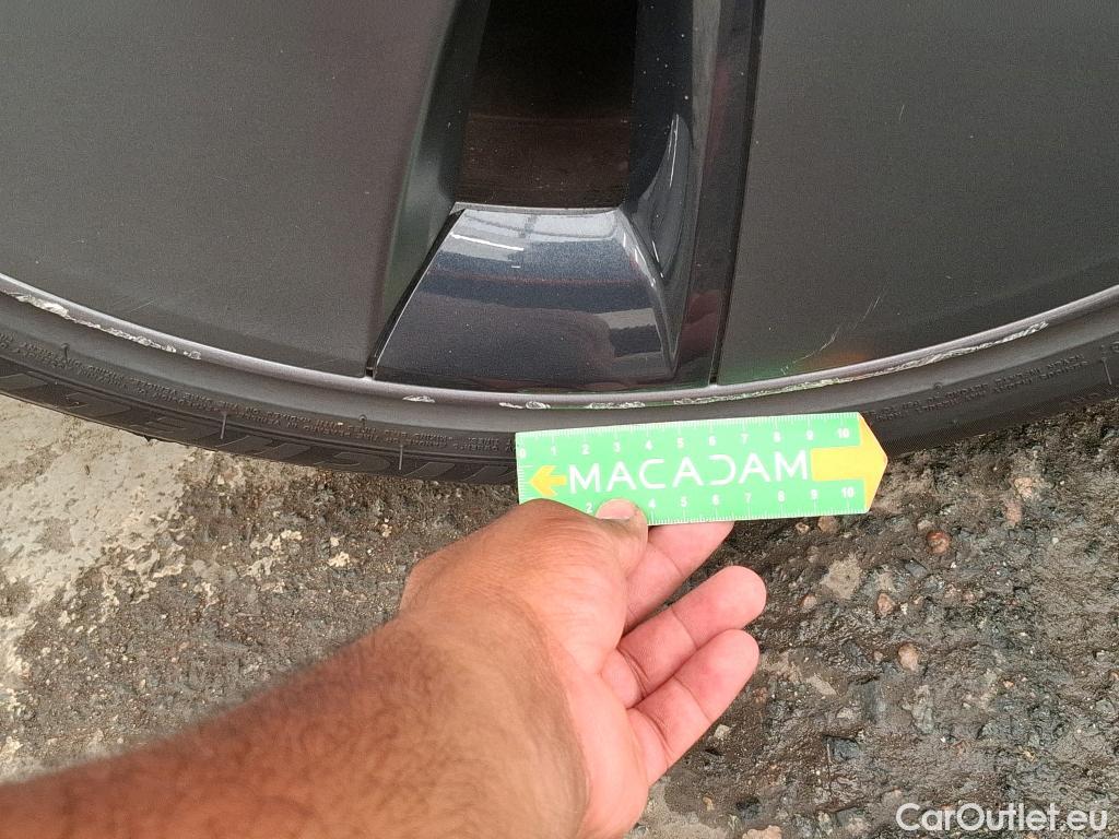  Tesla  Model 3 TESLA  / 2018 / 4P / Berline Autonomie Standard Plus RWD #50