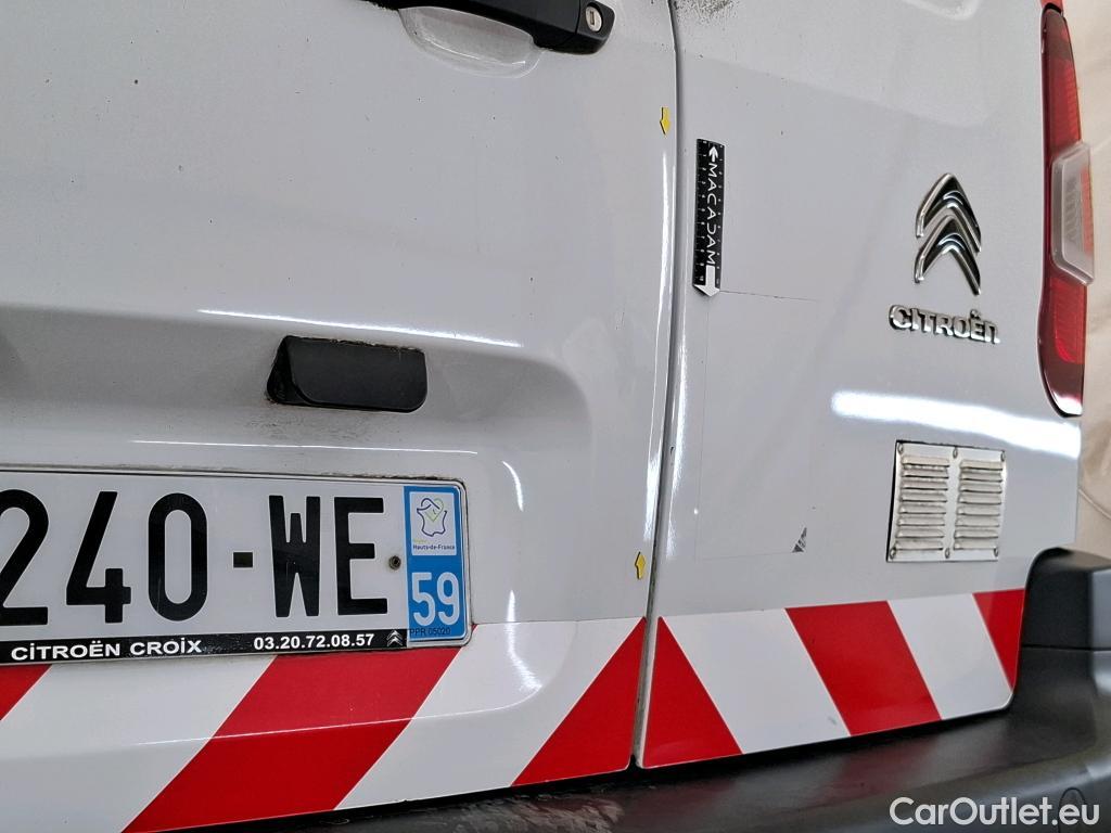  Citroen  Berlingo CITROEN  Van / 2018 / 4P / Fourgonnette Taille M 650kg BlueHDi 100 S&S BVM Club #8