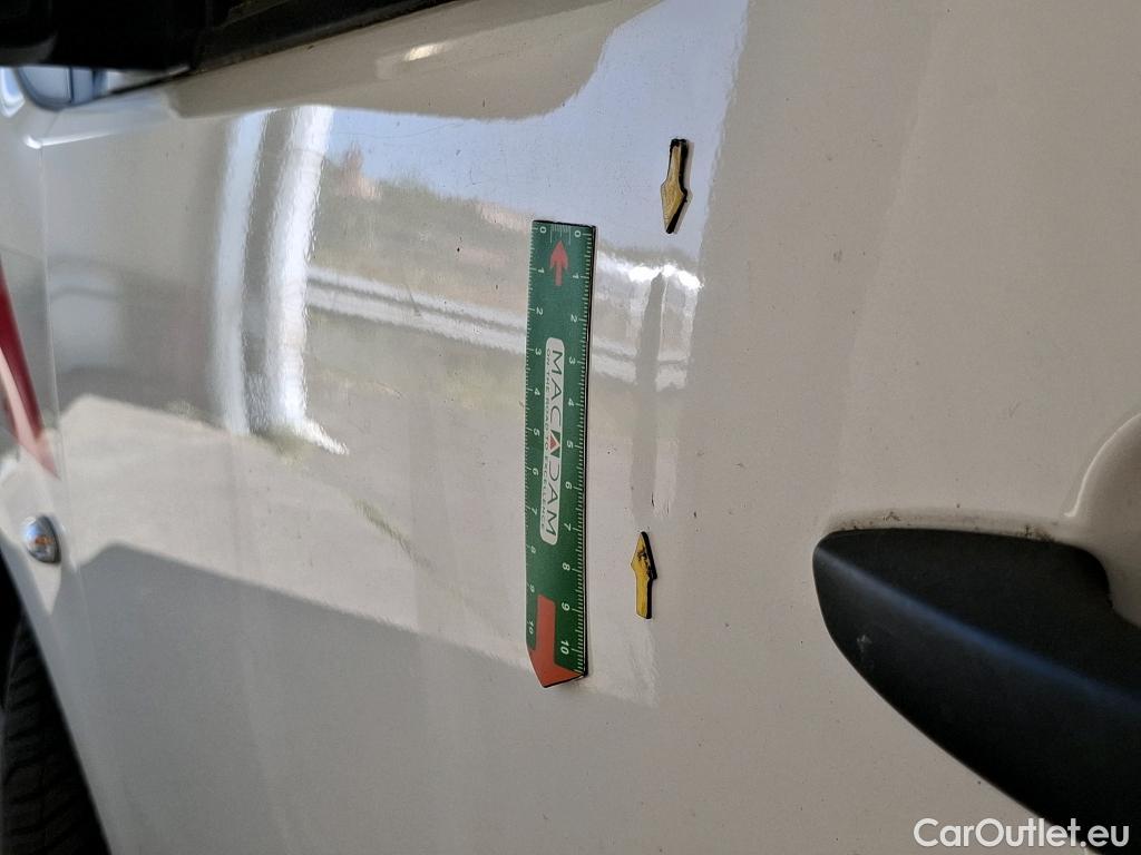  Citroen  Berlingo  Fourgon Club M 1000 1.2 PureTech 130CV BVA8 E6d #29