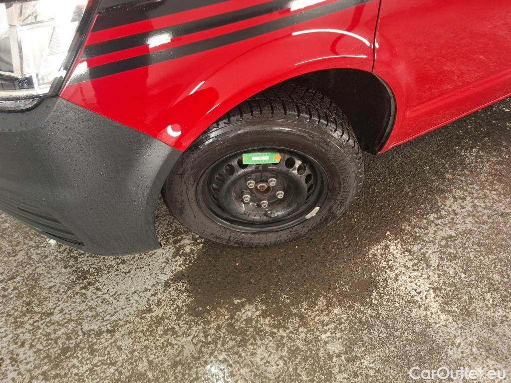  Volkswagen  Transporter VOLKSWAGEN  / 2019 / 4P / Fourgon tôlé 2.0 TDi 150 DSG7 L1H1 Business #5