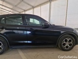  Alfa Romeo   STELVIO ALFA ROMEO / 2017 / 5P / SUV 2.2 TD 190 CV SUPER BUSINESS AT8 Q4 #43