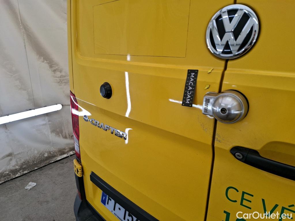  Volkswagen  Crafter  Fourgon e- 35 Fourgon mittellang Hochdach FWD 35kWh BVA #63