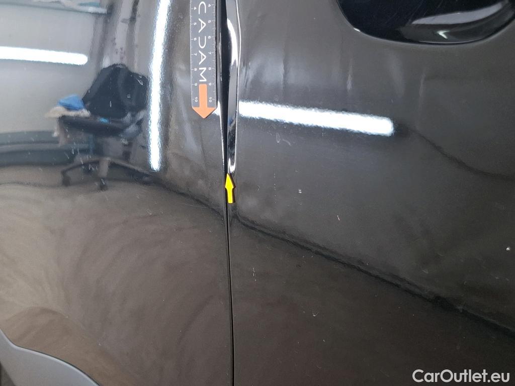  Citroen  C4  X Feel Pack 1.2 PureTech 130CV BVA8 6E #3