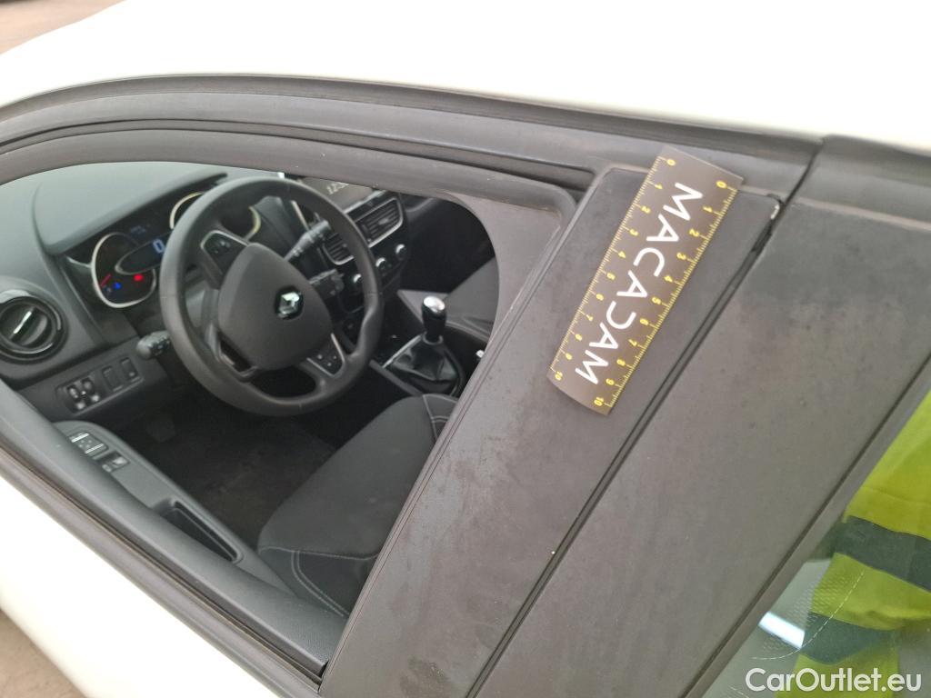  Renault  Clio  IV Air MediaNav 1.5 dCi 75CV BVM5 E6 #9
