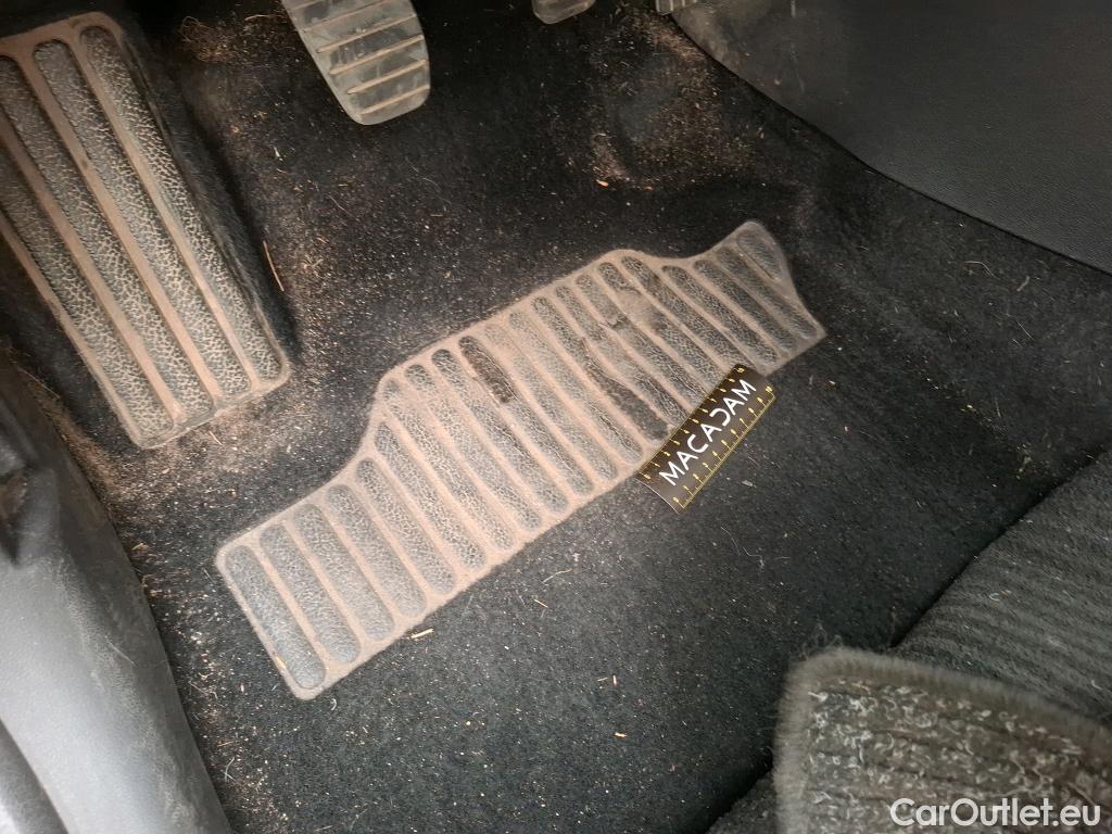  Renault  Clio  IV Air MediaNav 1.5 dCi 75CV BVM5 E6 #6