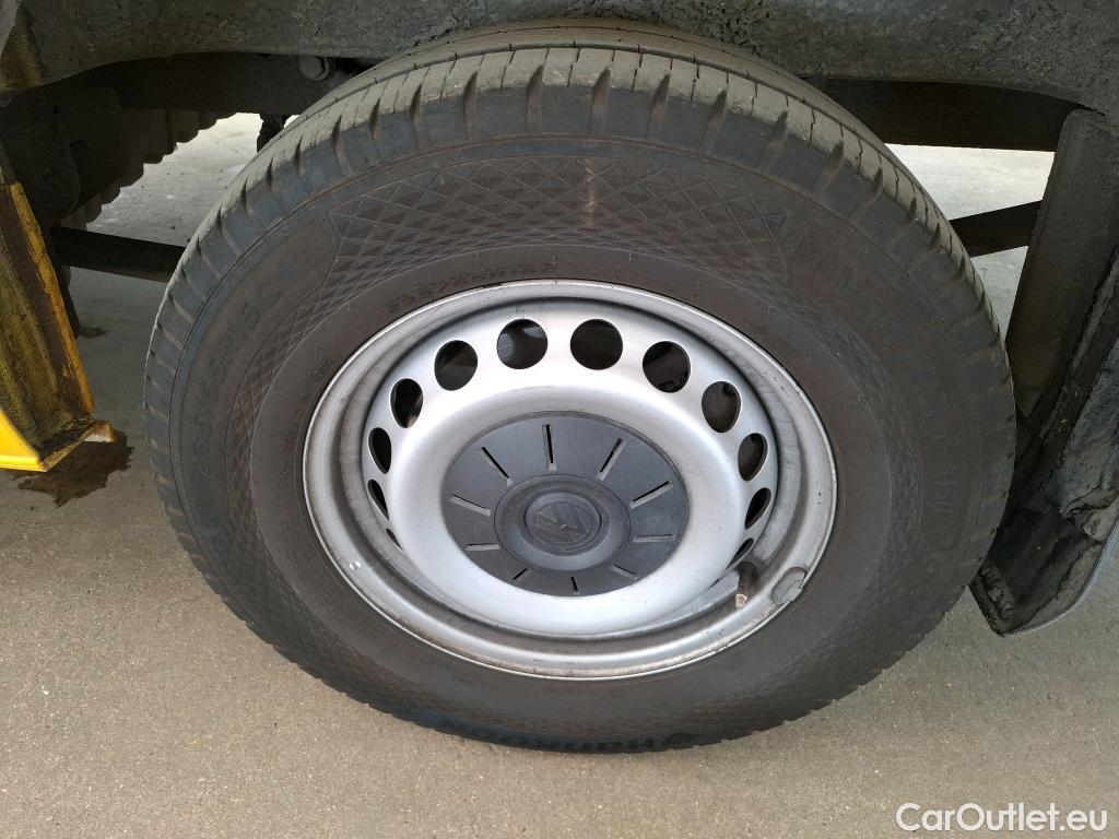  Volkswagen  Crafter  Fourgon e- 35 Fourgon mittellang Hochdach FWD 35kWh BVA #21