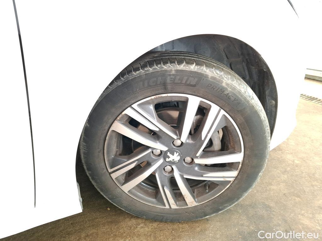  Peugeot  208  Allure Business 1.2 PureTech 100CV BVM6 E6d #15
