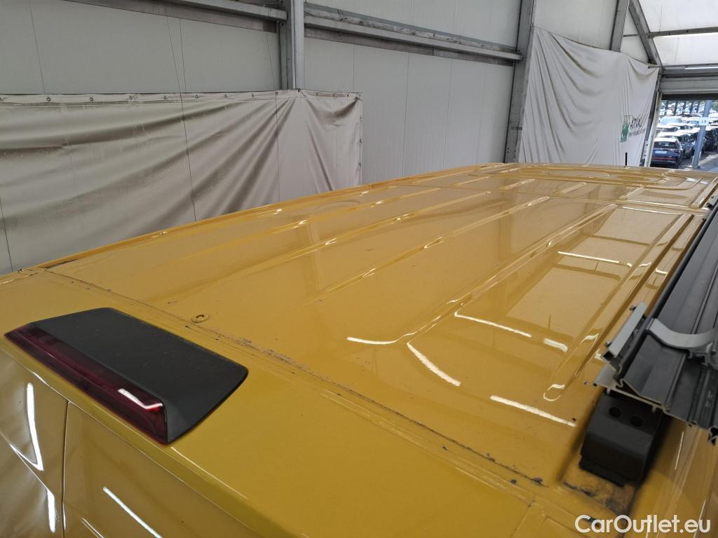  Volkswagen  Crafter  Fourgon Fourgon 35 mittlerer Radstand mit Hochdach FWD 2.0 #47