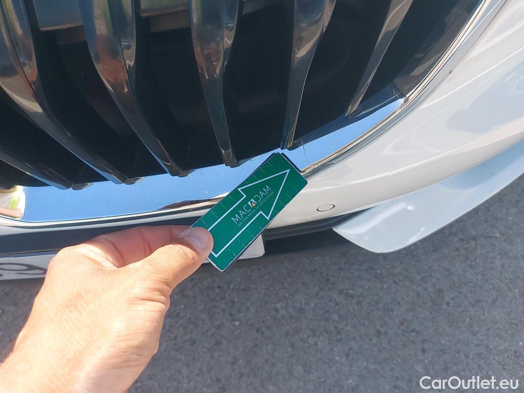  Bmw  Serie 1 BMW  / 2019 / 5P / berlina con portón 118i #2