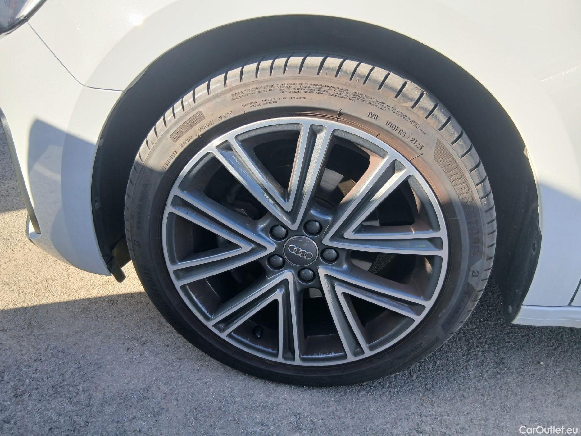  Audi  A1 Sportback AUDI A1 / 2018 / 5P / berlina con portón Sportback Advanced 30 TFSI 85kW S tronic #8