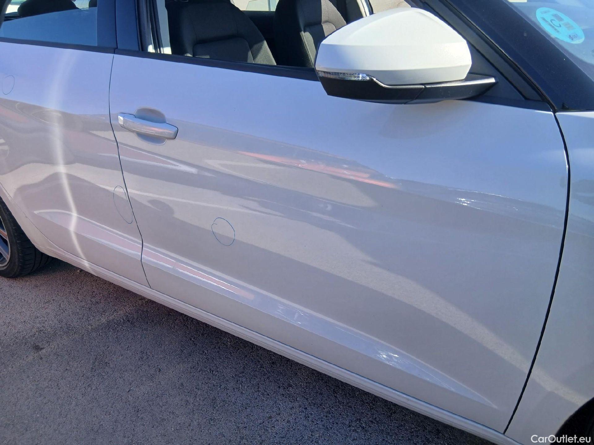  Audi  A1 Sportback AUDI A1 / 2018 / 5P / berlina con portón Sportback Advanced 30 TFSI 85kW S tronic #22