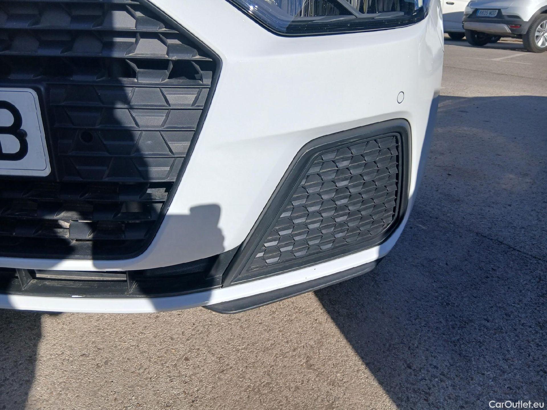  Audi  A1 Sportback AUDI A1 / 2018 / 5P / berlina con portón Sportback Advanced 30 TFSI 85kW S tronic #6