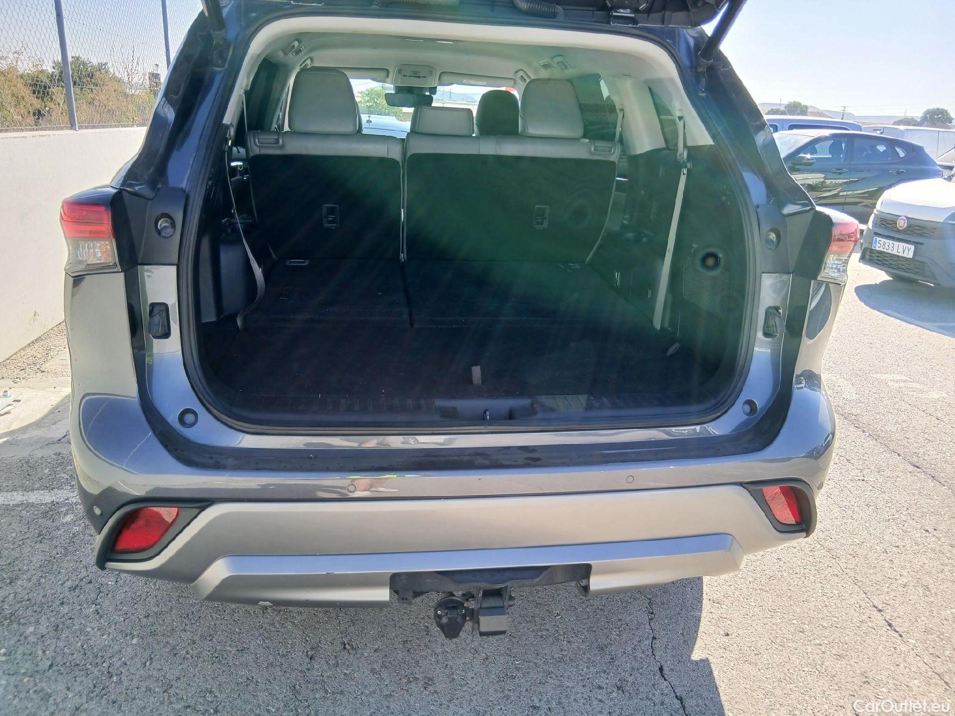  Toyota  Highlander TOYOTA  / 2021 / 5P / todoterreno 2.5 Advance P. Metalizada #28
