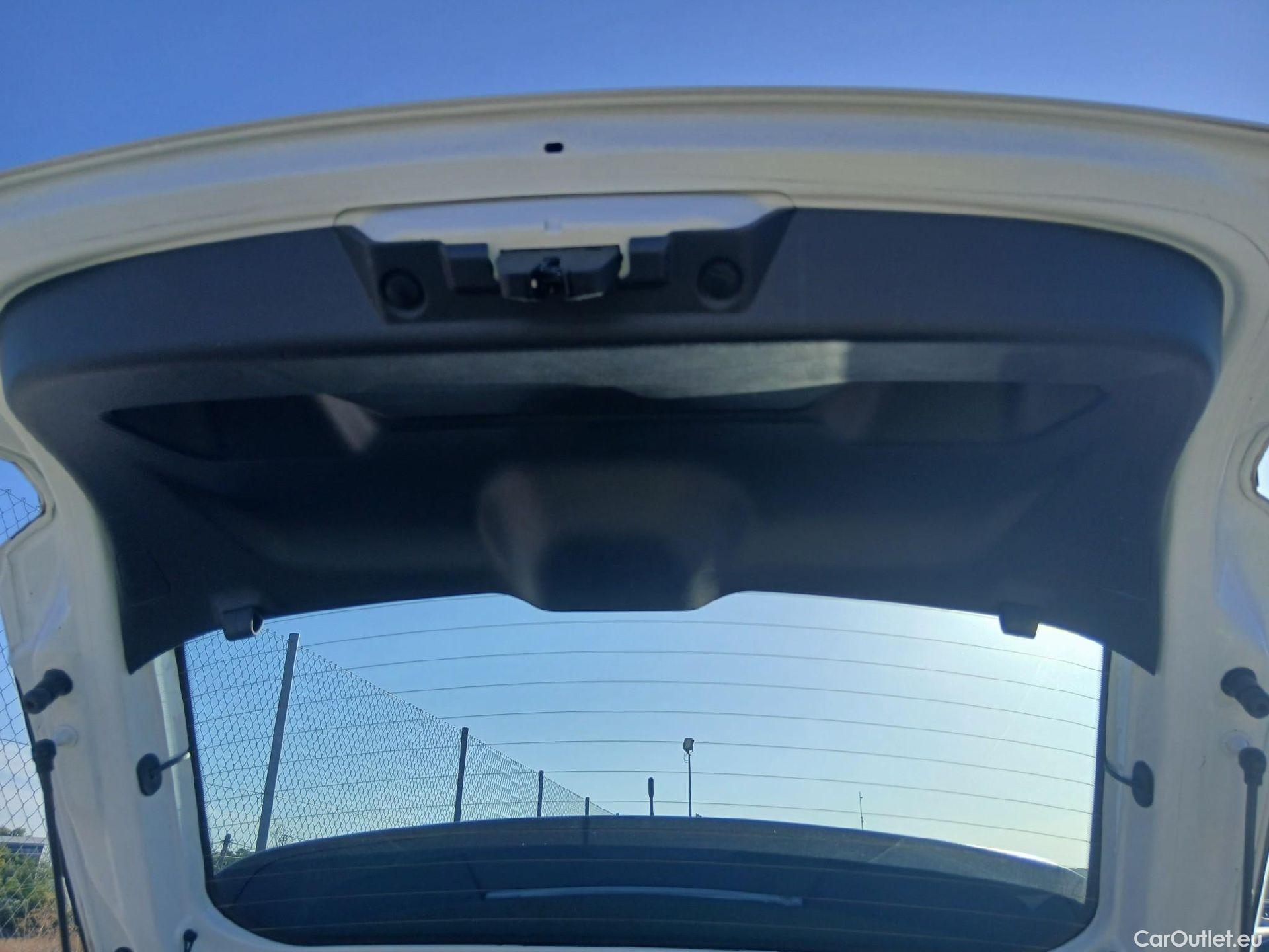  Opel  Corsa OPEL  / 2019 / 5P / berlina con portón 1.2T XHL 74kW (100CV) Edition (AC) #26