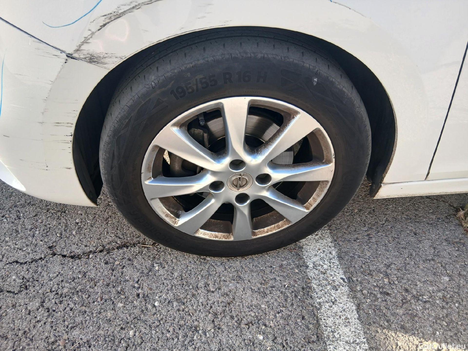  Opel  Corsa OPEL  / 2019 / 5P / berlina con portón 1.2T XHL 74kW (100CV) Edition (AC) #9
