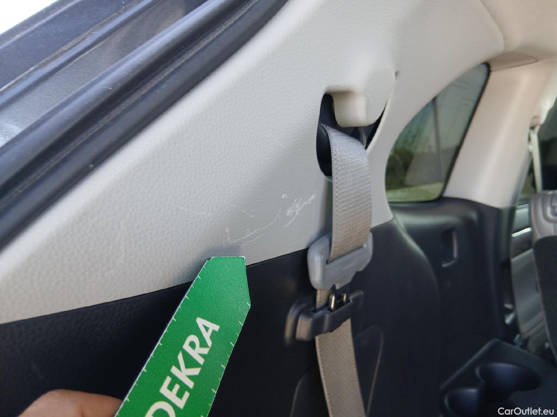  Toyota  Highlander TOYOTA  / 2021 / 5P / todoterreno 2.5 Advance P. Metalizada #24